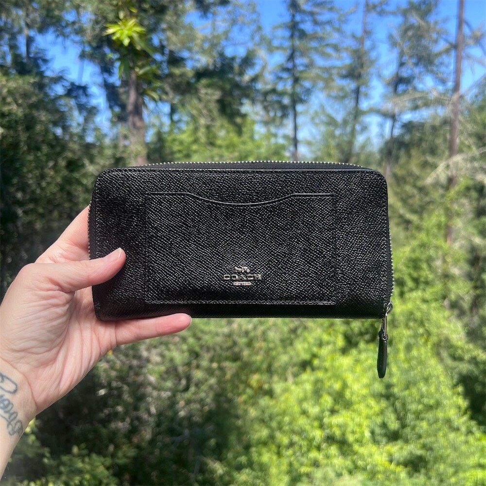 COACH Black Crossgrain Leather Zip-Around Wallet Silver Hardware AUTHENTIC